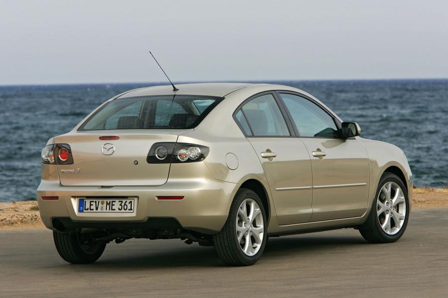  Mazda3 2003 года  (фото 29 из 142)